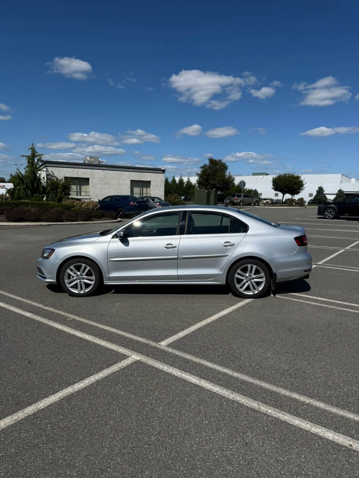 2016 Volkswagen Jetta 1.8T SEL photo 2