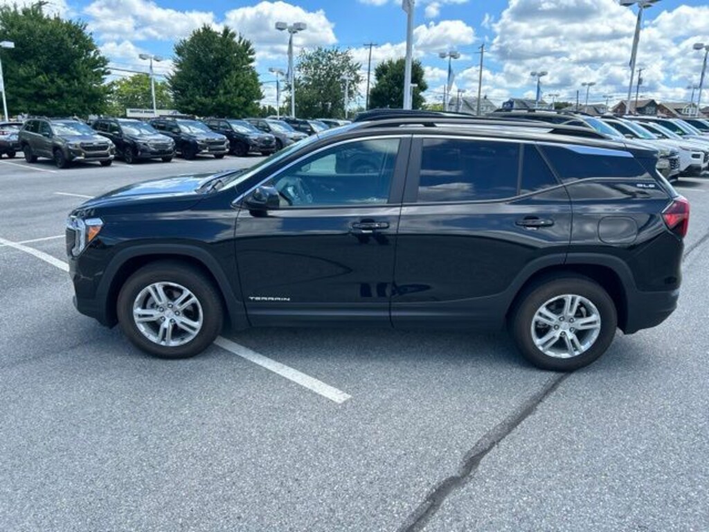 Used 2023 GMC Terrain SLE SUV