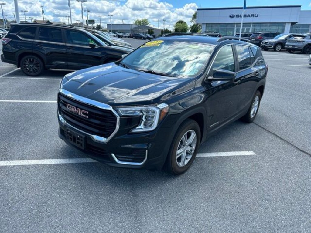 Used 2023 GMC Terrain SLE SUV