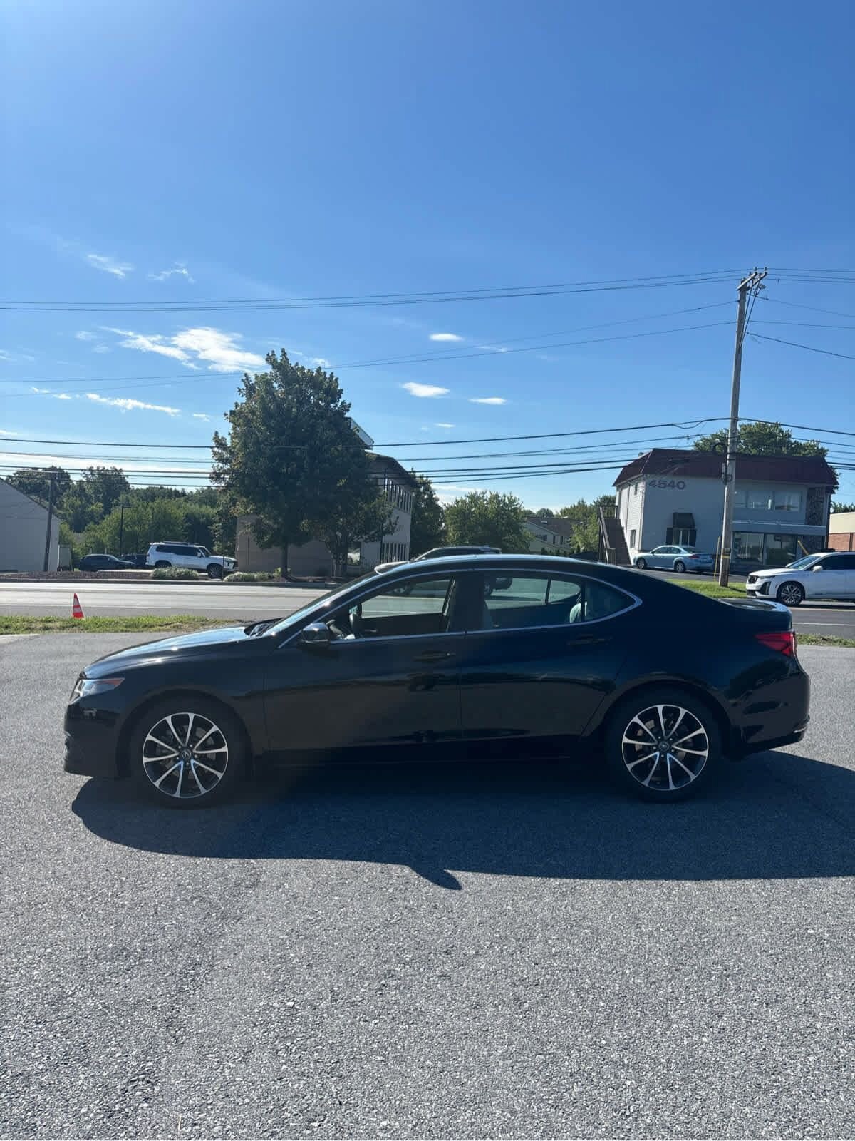 2016 Acura TLX 3.5L SH-AWD Advance photo 2