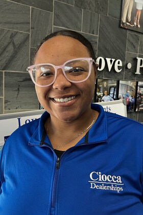 Staff member Jasmine Lander from ID_2c8d882b62cb
