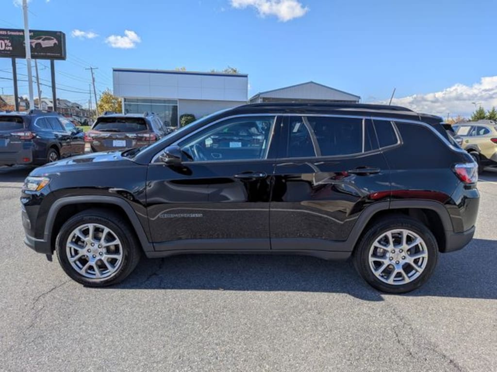 Used 2022 Jeep Compass Latitude Lux SUV