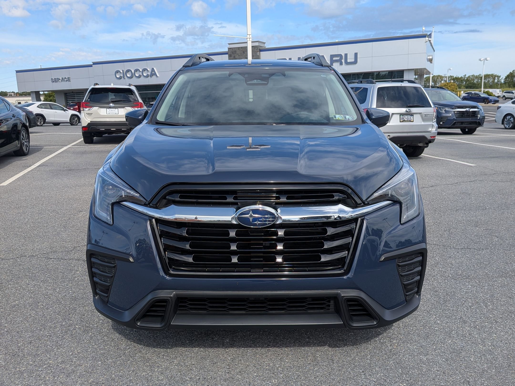 2024 Subaru Ascent Premium photo 2