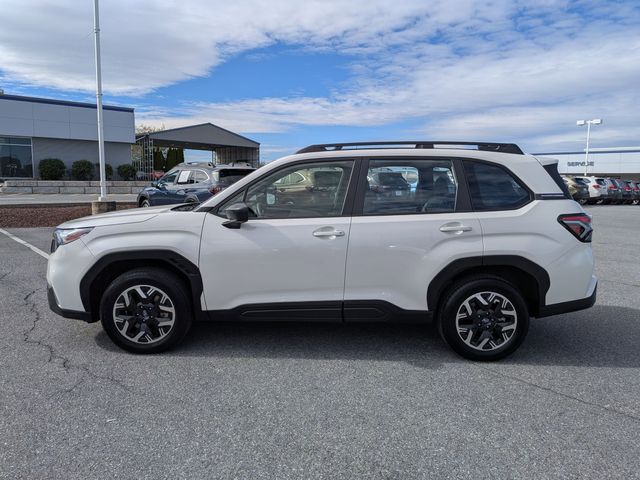 2025 Subaru Forester Base photo 4