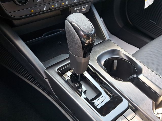 2026 Subaru Outback Limited - Photo 11