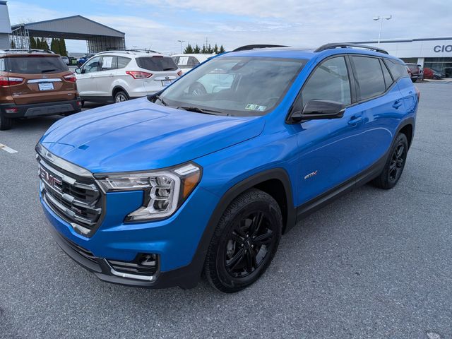 2024 Gmc Terrain AT4 photo 2