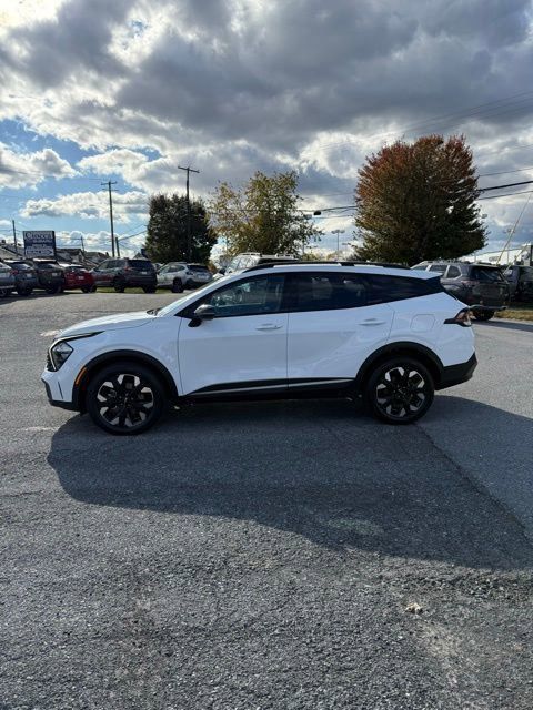 2023 Kia Sportage X-Line photo 2