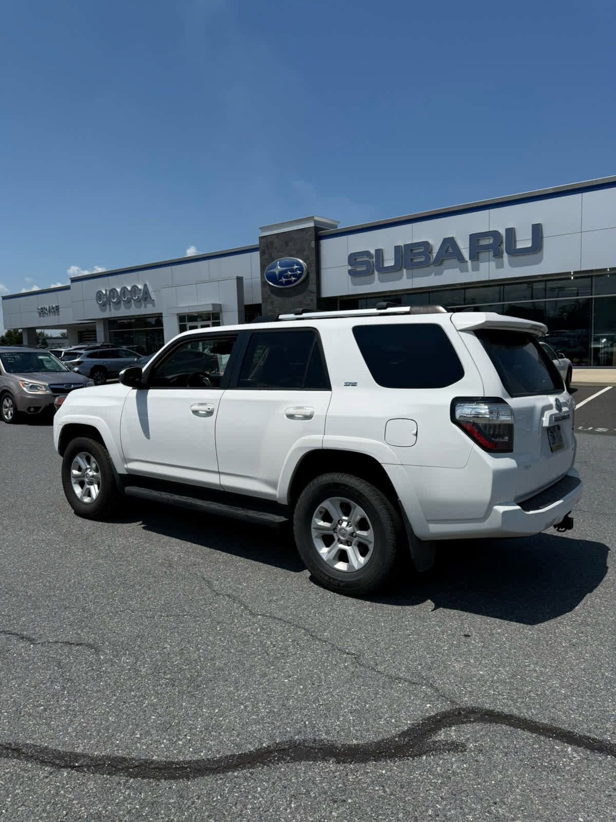 2020 Toyota 4Runner SR5 photo 3