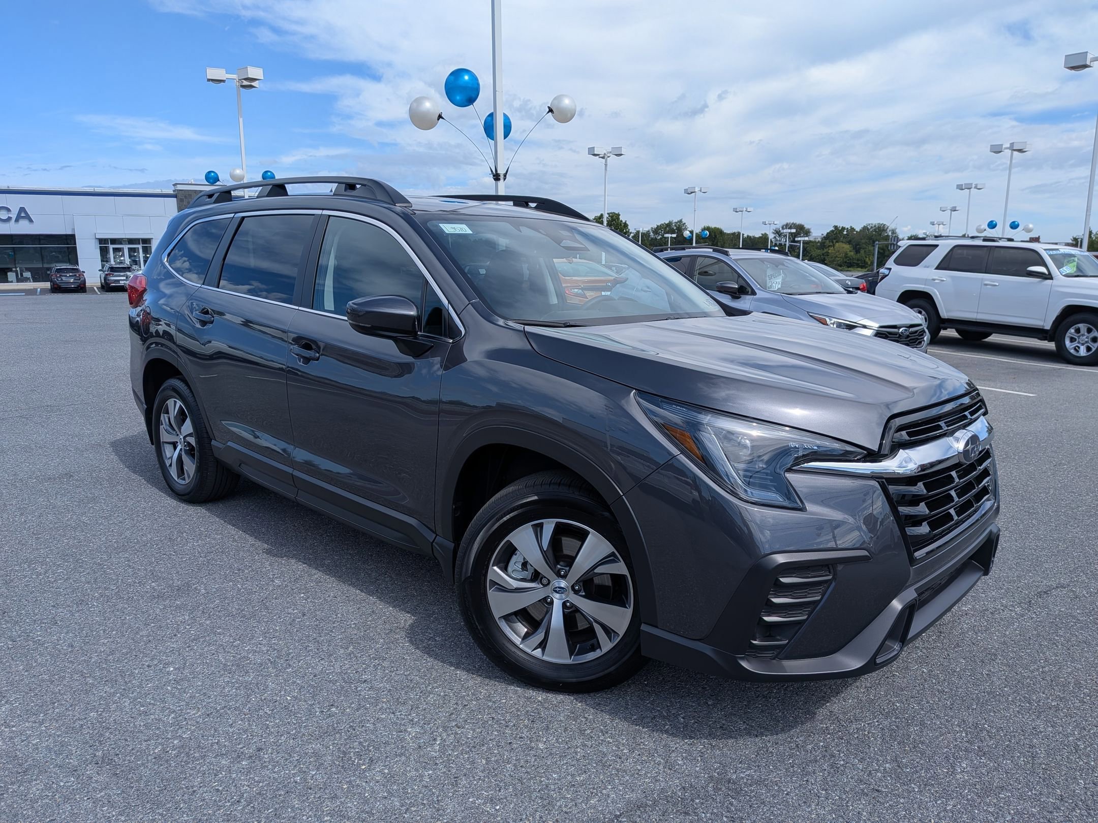 2025 Subaru Ascent Premium photo 2