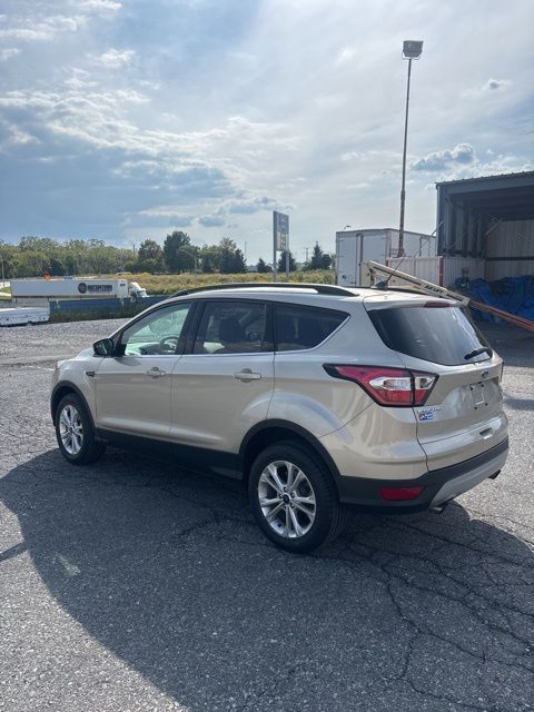 2018 Ford Escape SEL photo 2