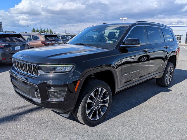 2022 Jeep Grand Cherokee Overland photo 3