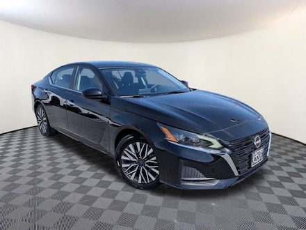 2023 Nissan Altima 2.5 SV Sedan