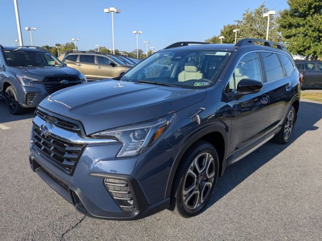 New 2025 Subaru Ascent Limited 7-Passenger SUV