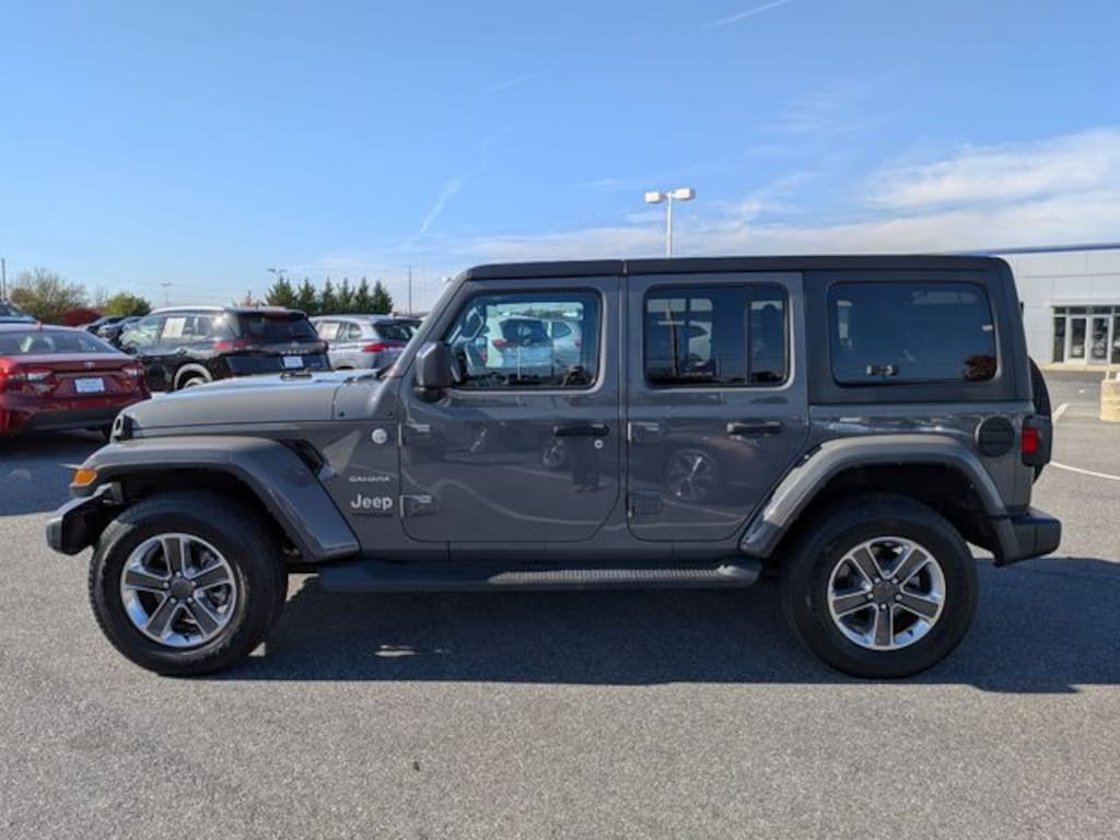 Used 2022 Jeep Wrangler Unlimited Sahara SUV