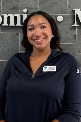 Staff member Adamilka De La Cruz from ID_07db7c1c8dab