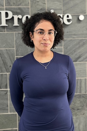 Staff member Christine Plaza from ID_b47d819a5ab4