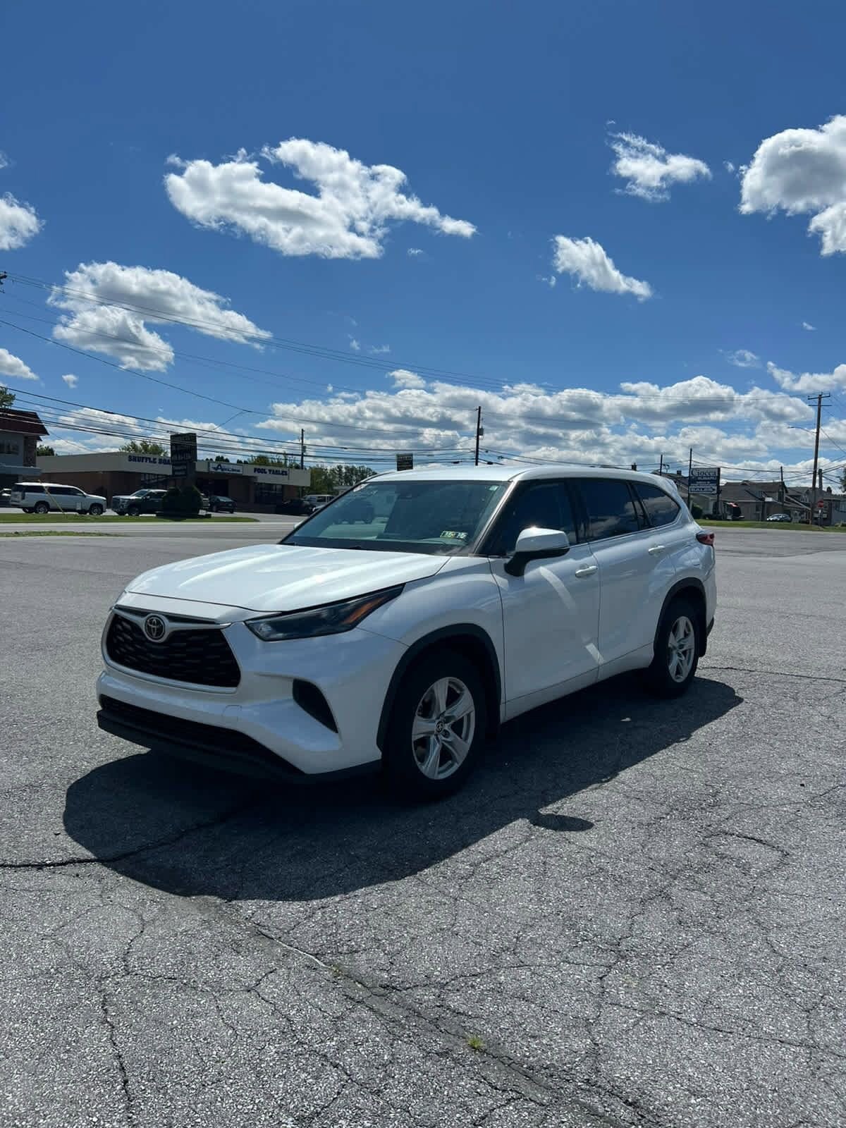 2022 Toyota Highlander L photo 3