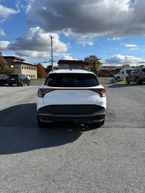 2023 Kia Sportage X-Line photo 3