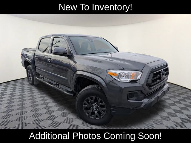 2022 Toyota Tacoma SR's photo