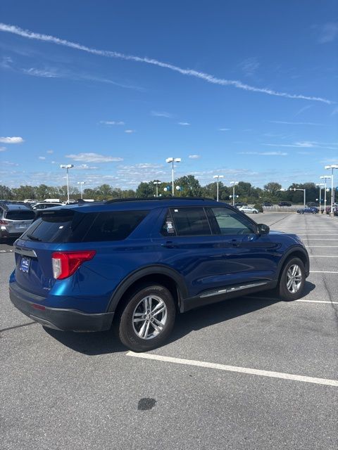 2022 Ford Explorer XLT photo 3
