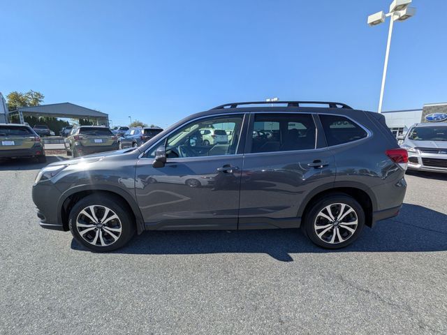 2022 Subaru Forester Limited photo 4