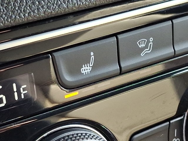 2022 Volkswagen Atlas Cross Sport SE w/Tech - Photo 23