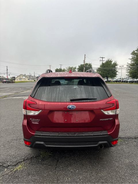 2021 Subaru Forester Limited photo 2