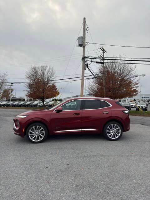 2024 Buick Envision Avenir photo 2