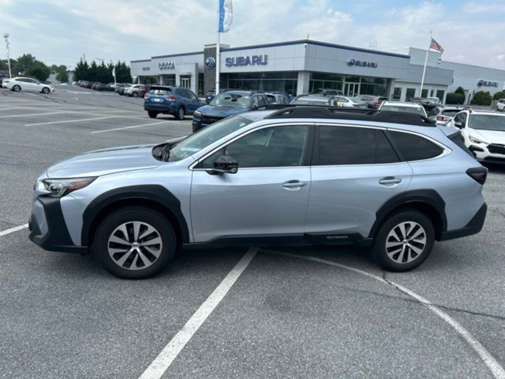 Used 2024 Subaru Outback Premium SUV