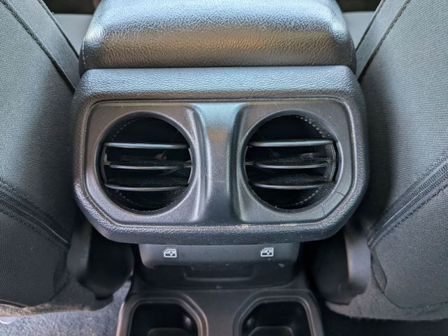2021 Jeep Wrangler Unlimited Altitude - Photo 22