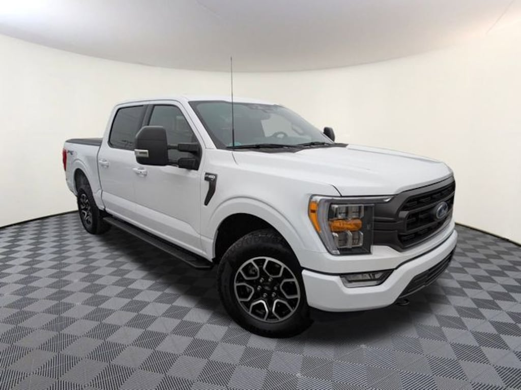 Used 2022 Ford F-150 XLT Truck SuperCrew Cab