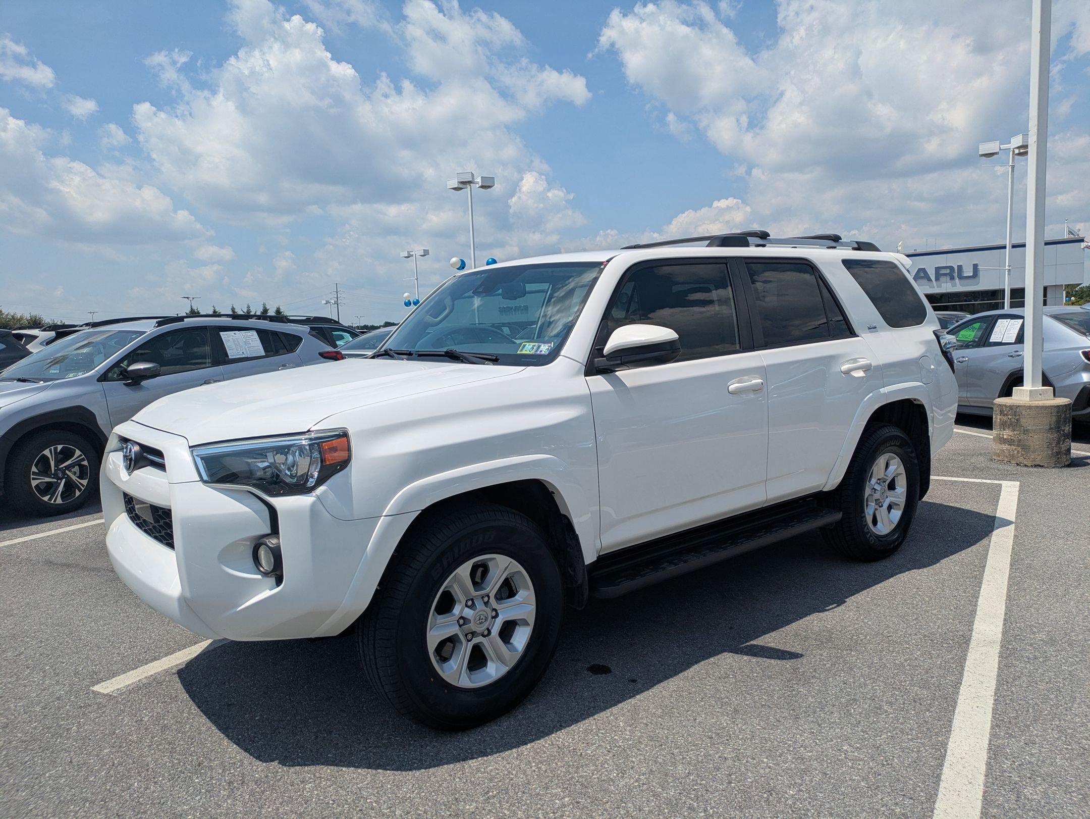 2020 Toyota 4Runner SR5 photo 3