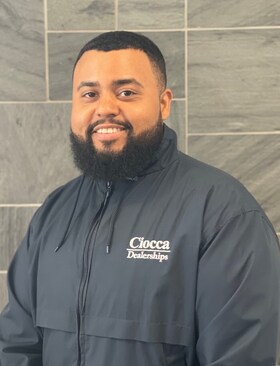 Staff member David Rosario from ID_2c8d882b62cb