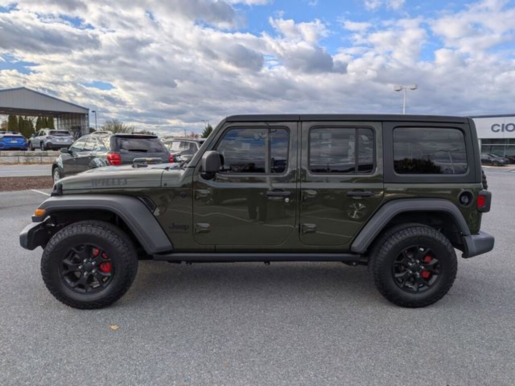 Used 2022 Jeep Wrangler Unlimited Willys SUV