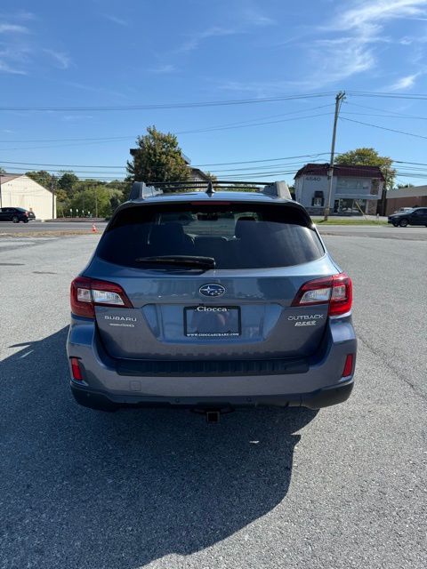 2017 Subaru Outback 2.5i Limited photo 3