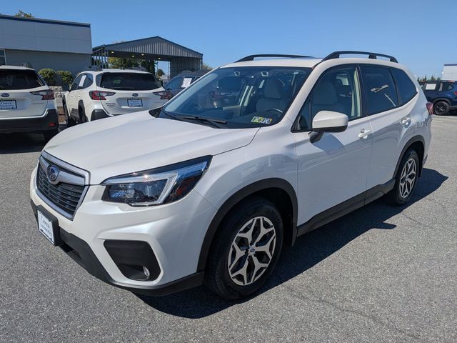 2021 Subaru Forester Premium photo 3