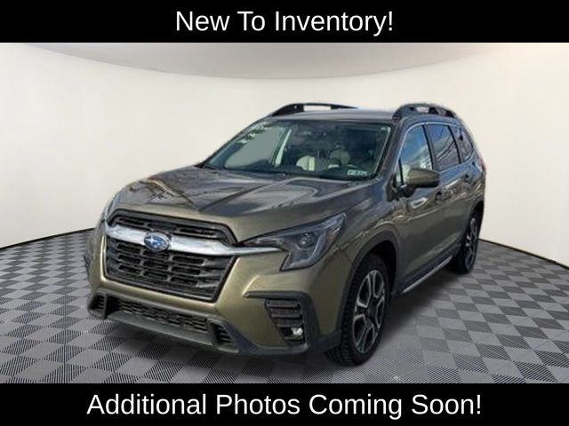 2023 Subaru Ascent Limited's photo