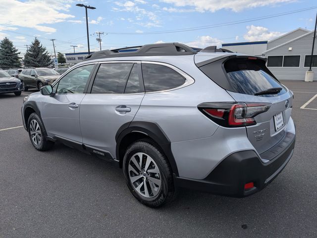 2025 Subaru Outback Premium photo 4