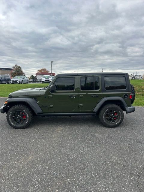 2022 Jeep Wrangler Unlimited Willys photo 2