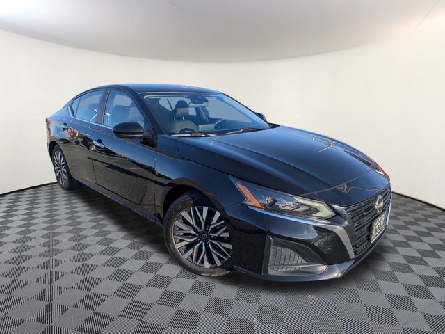 2023 Nissan Altima SV