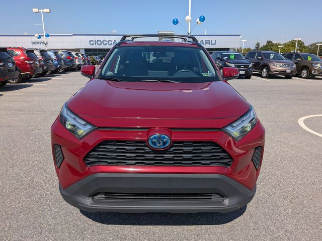 2022 Toyota RAV4 Hybrid XLE photo 2
