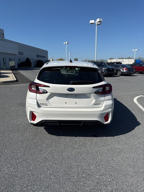 2025 Subaru Impreza Base photo 4