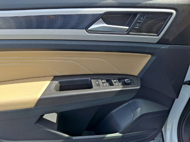 2022 Volkswagen Atlas Cross Sport SE w/Tech - Photo 14