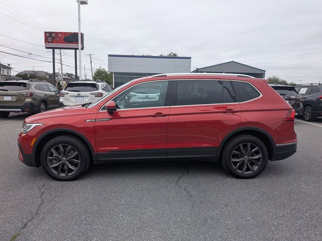 2022 Volkswagen Tiguan SE photo 4