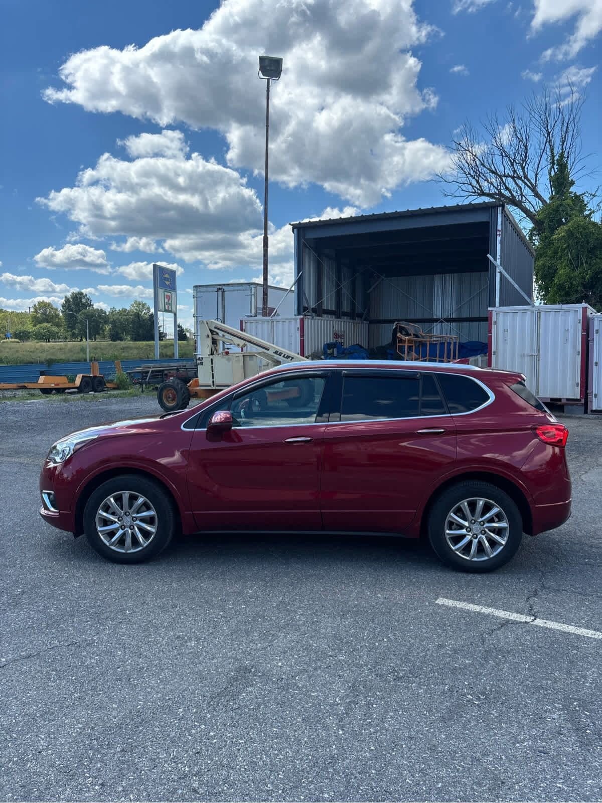2019 Buick Envision Essence photo 2
