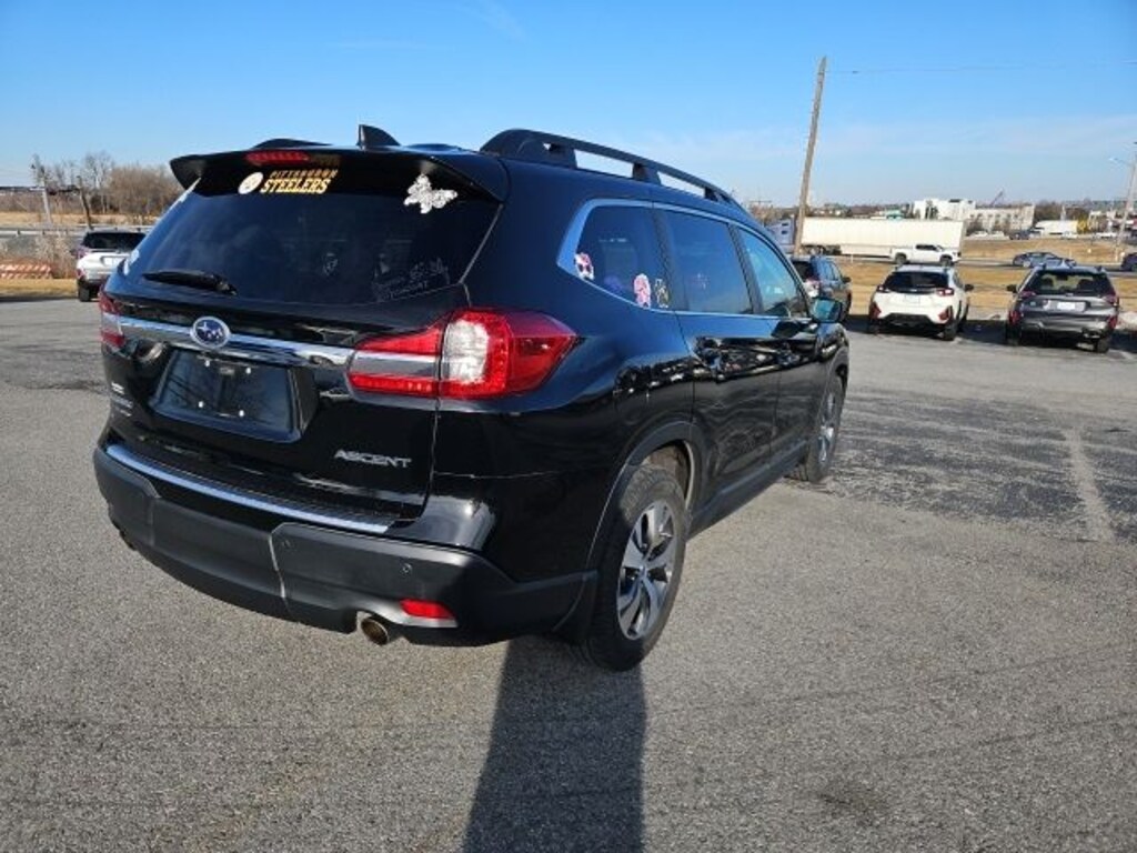 Used 2021 Subaru Ascent Premium SUV
