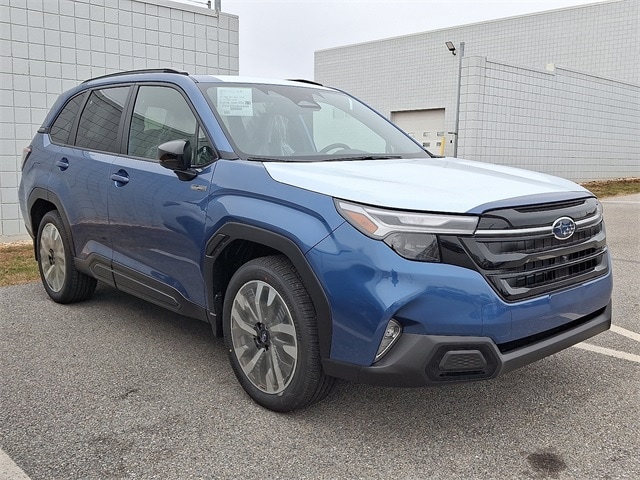 2025 Subaru Forester Touring's photo