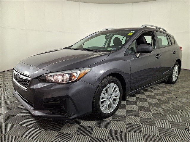 2018 Subaru Impreza 2.0i Premium photo 3