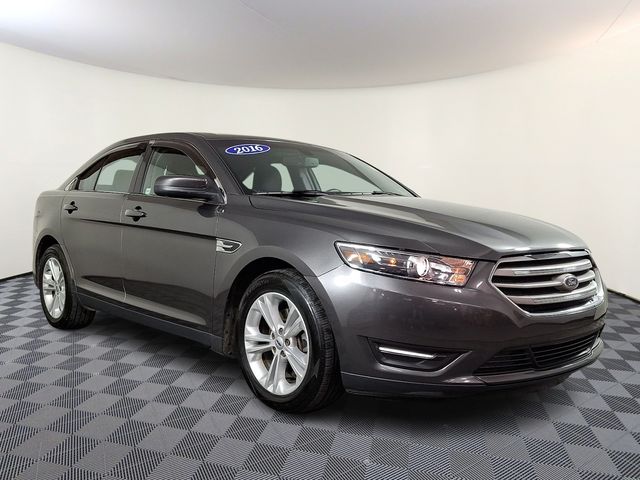 2016 Ford Taurus SEL FWD's photo