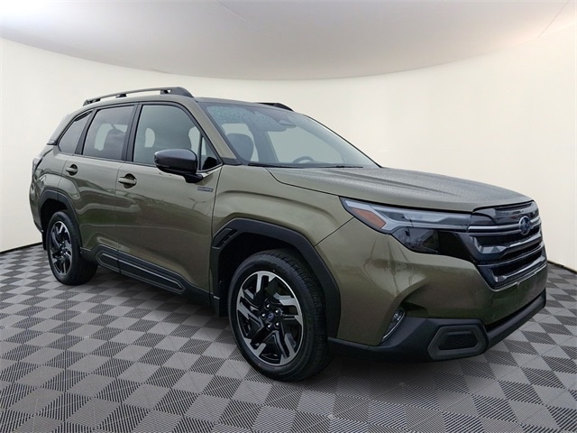 2025 Subaru Forester Limited's photo